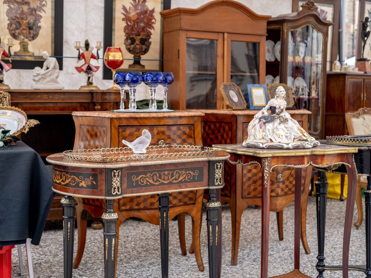 Anuncian remate de muebles con más de 1.000 productos: ¿Cuándo es y cómo participar?