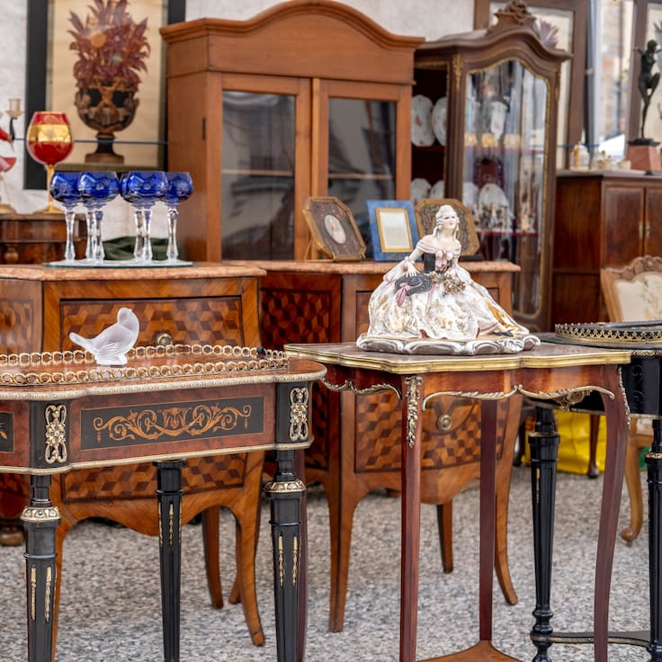 Anuncian remate de muebles con más de 1.000 productos: ¿Cuándo es y cómo participar?