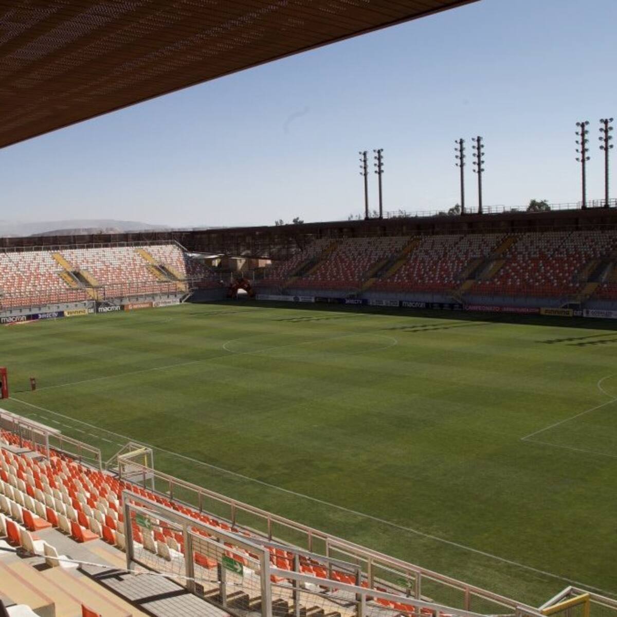 Con un estadio que será una caldera: estas son las probables formaciones de Cobreloa y Colo Colo