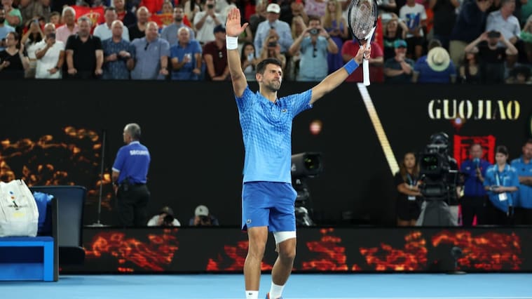 Novak Djokovic aplasta a De Minaur y afianza su favoritismo para buscar el título del Abierto de Australia