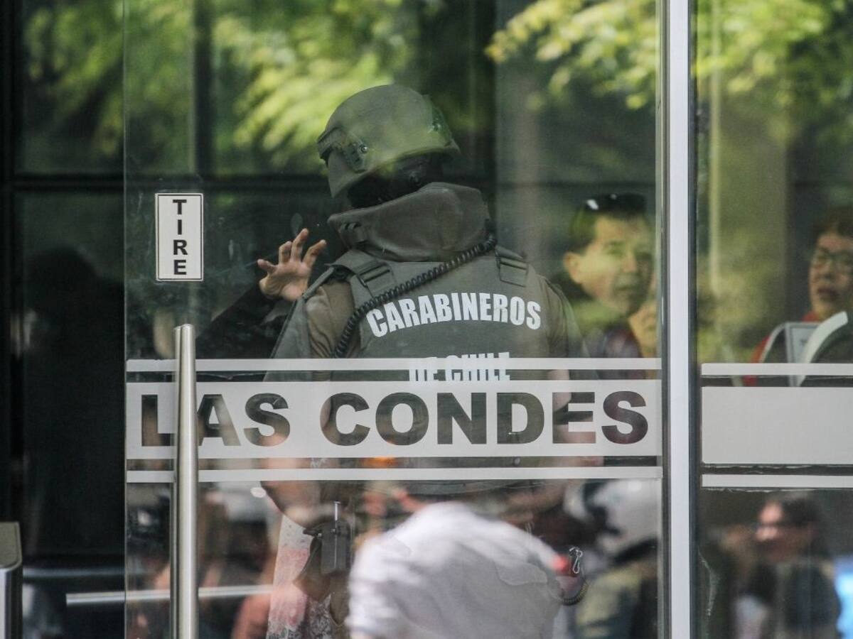 Amplio operativo tras millonario robo en edificio de Las Condes: un ladrón fue detenido y otro sigue prófugo
