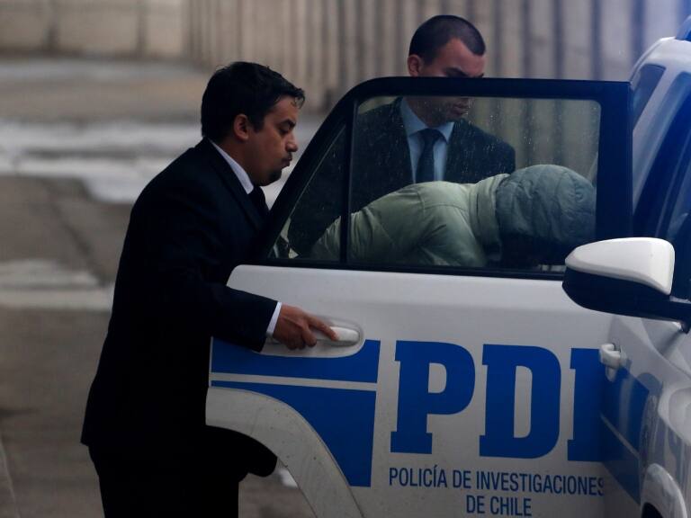 21 detenidos deja amplio allanamiento por tráfico de drogas en Conchalí y Recoleta