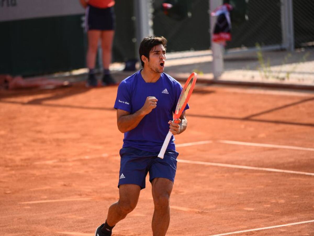 Garin festejó con todo su triunfo en Roland Garros: fue a celebrar con los chilenos que lo alentaban detrás de una reja