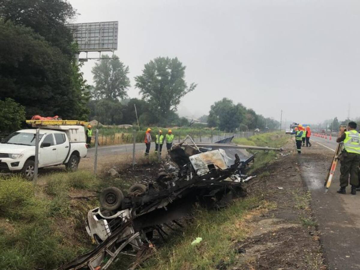 Choque de camiones en Ruta 5 Sur deja una persona fallecida y otra lesionada