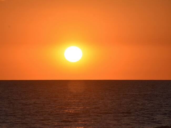 Imagen del océano desde la costa de El Salvador