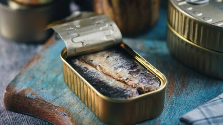 Sardinas en mal estado habrían causado la intoxicación por botulismo