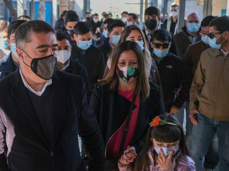 18 De Julio del 2021/SantiagoEl candidato presidencial de RN y el PRI, Mario Desbordes, asiste a su local de votación a sufragar en las primarias presidenciales de Chile Vamos.
FOTO: DANIEL ARAYA MARTIN/AGENCIAUNO
