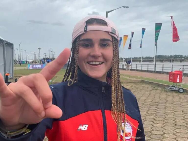 «Haber clasificado ya era un logro»: la emoción de Ignacia Holscher tras su medalla de bronce en Santiago 2023