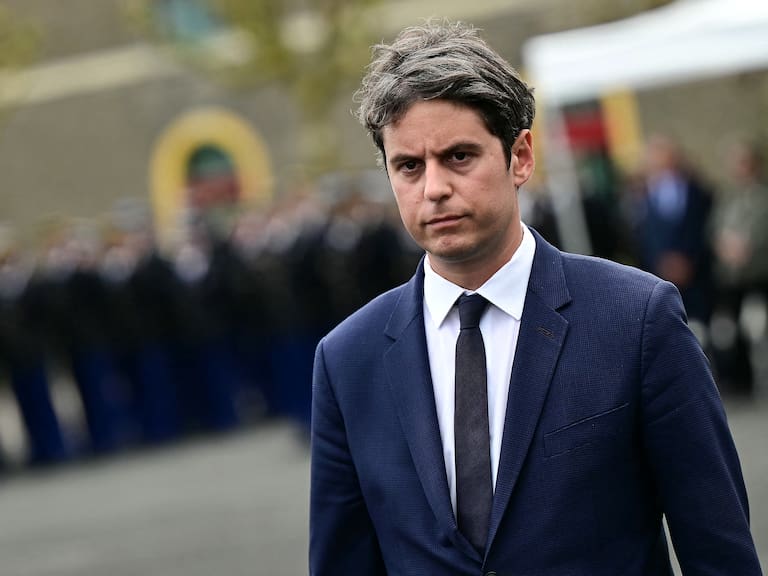 Primer Ministro de Francia presenta su dimisión tras triunfo de la oposición en elecciones legislativas