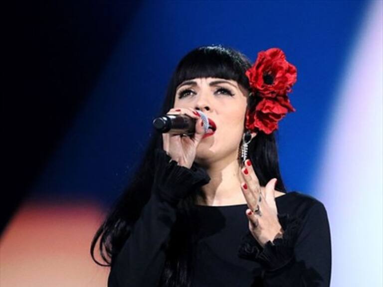 La Rancherita recibió la furia de los fanáticos de Mon Laferte