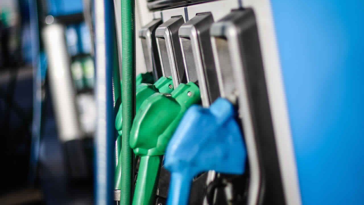 Hacienda confirmó cambios en el Mepco: bencinas bajarán esta semana