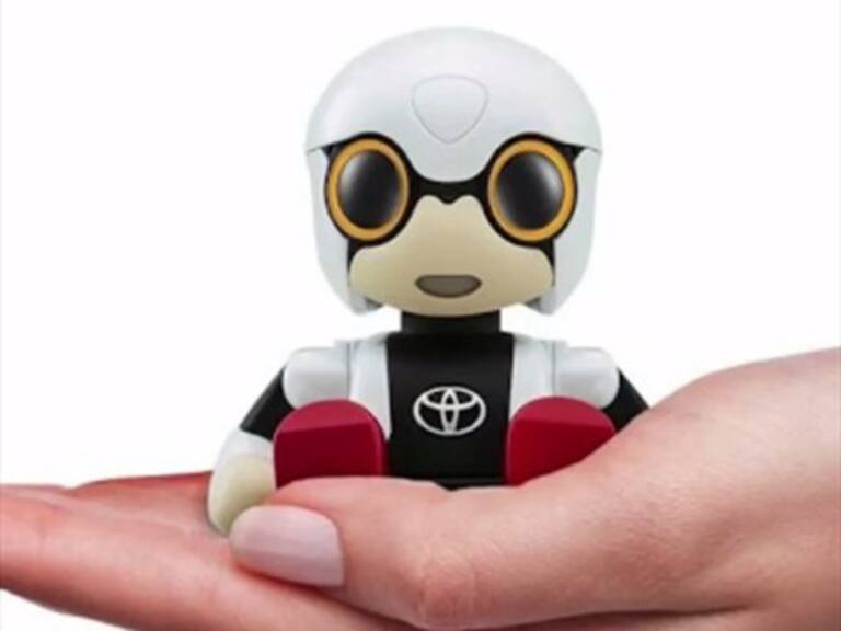 Toyota presentó a Kirobo Mini: Un robot amigo para el hogar