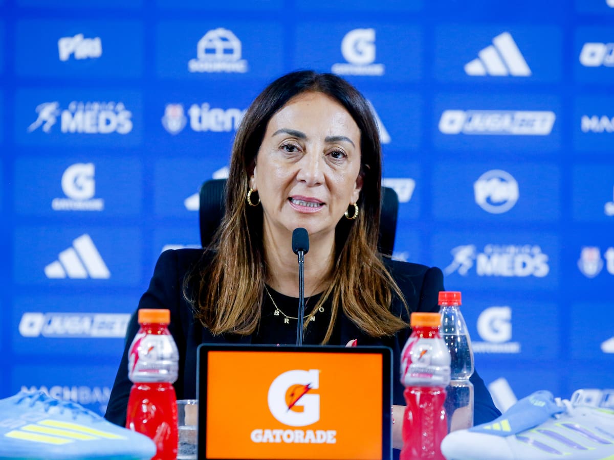 Escala la tensión en la U: “Solicitamos públicamente al directorio de Azul Azul y a su presidenta, Cecilia Pérez...”