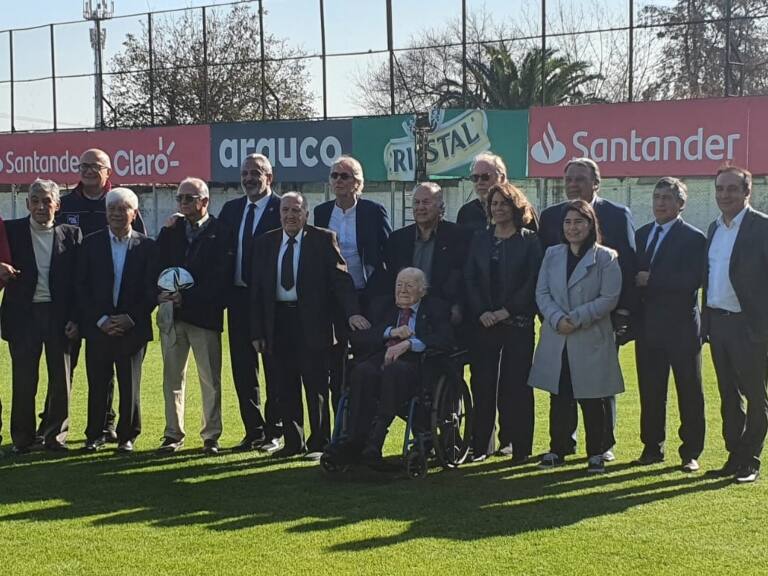 Mundialistas del 62 reciben homenaje de la ANFP en Juan Pinto Durán a 60 años de la Copa del Mundo