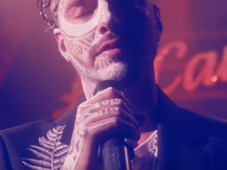 J Balvin y Bad Bunny estrenaron el esperado video de «La Canción»