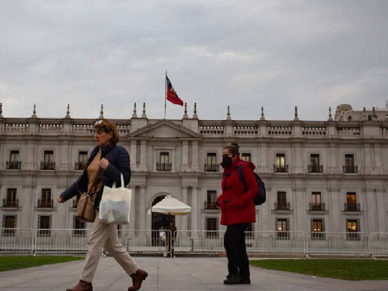 50 años del golpe: Universidad de Chile envía solicitud para declarar a La Moneda como Sitio de Memoria