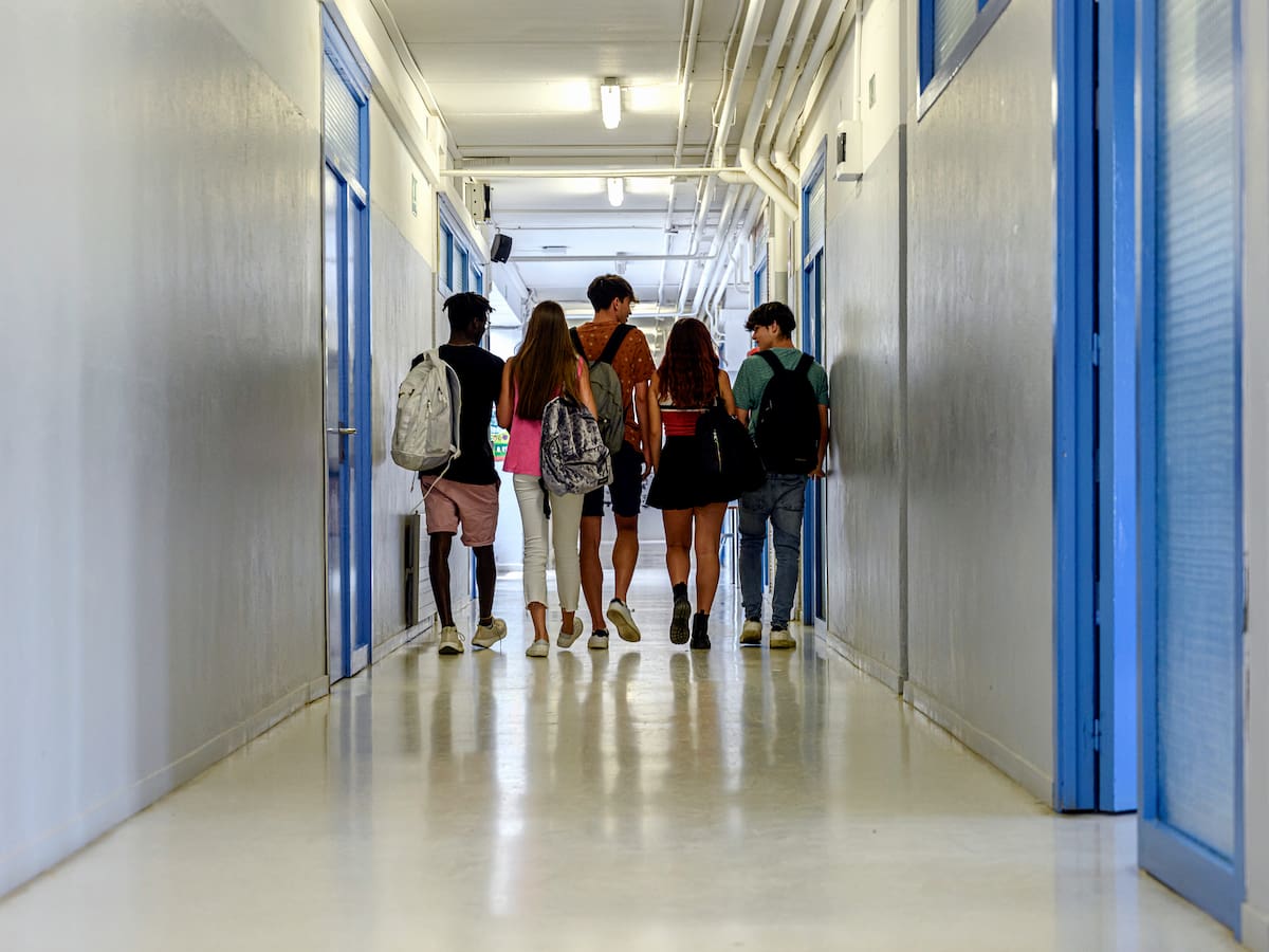 Encuesta del Minsal enciende las alarmas por hábito que crece entre jóvenes de 13 y 15 años