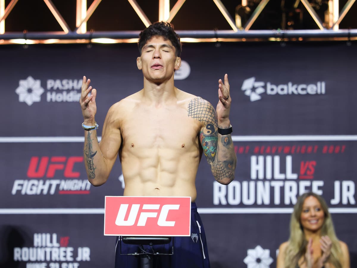 Se le abre una oportunidad a Ignacio Bahamondes para luchar en uno de los eventos del año de la UFC: “Estoy listo”