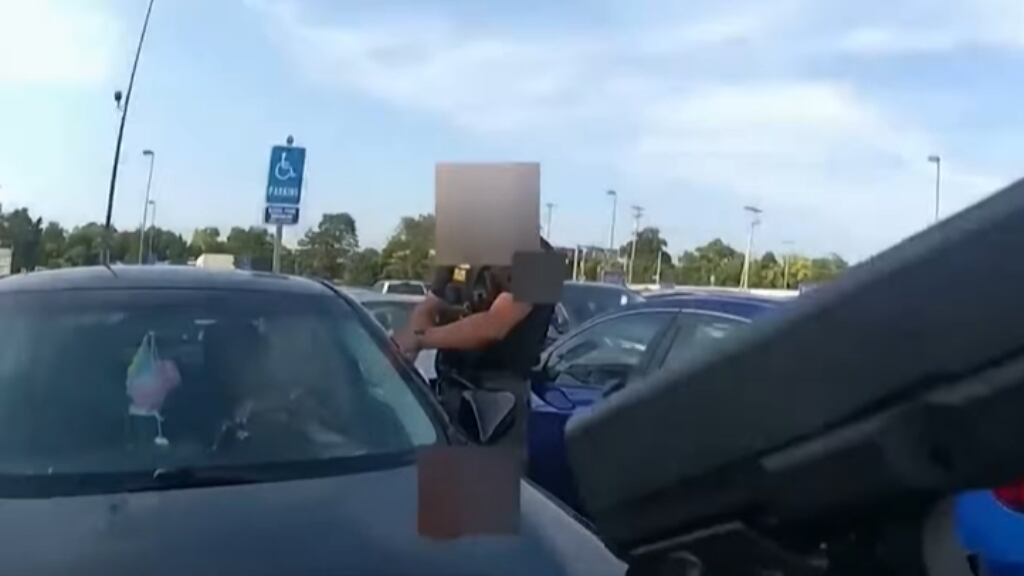 Policía de Estados Unidos mata a joven afroamericana embarazada