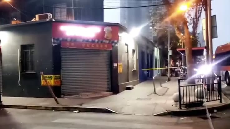 Balean dos locales comerciales en Estación Central: empleados se encontraban al interior