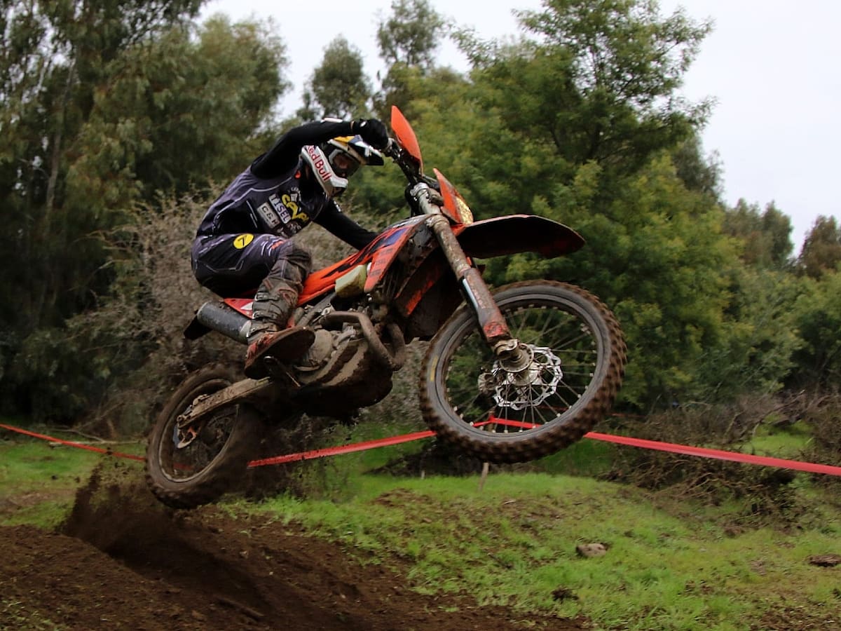 Campeón nacional de enduro cambia de especialidad con tal de competir en el Rally Dakar 2027: “Me siento preparado”
