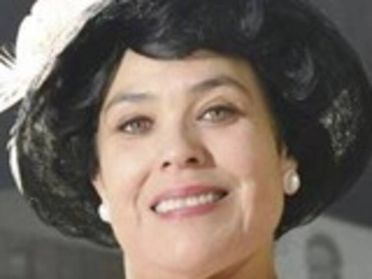 Carmina Riego: Doña Lucía ejercía el poder como si el Estado y Gobierno fueran el living de su casa