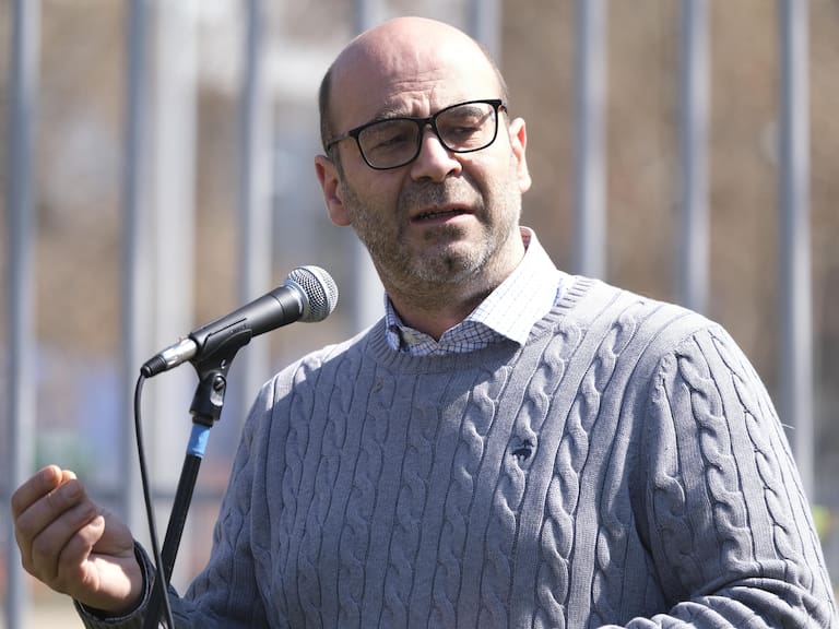 Fernando Atria respondió a Galli por incidentes durante aniversario del 18-O: «Es una actitud casi infantil»
