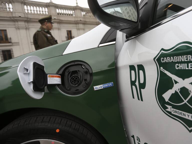 11 de Junio de 2019/SANTIAGO Diversas autoridades presentaron la Comisaría Virtual, una innovadora plataforma para realizar denuncias y dejar constancias en Carabineros online, que facilitará los trámites a las personas y permitirá un mayor despliegue de Carabineros en trabajos preventivos y patrullaje.
FOTO: CRISTOBAL ESCOBAR/AGENCIAUNO