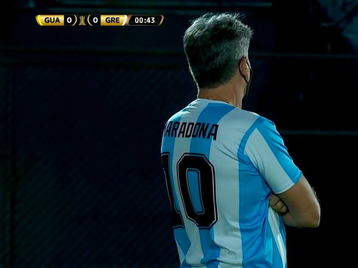 El emotivo homenaje del técnico de Gremio de Porto Alegre a Diego Maradona