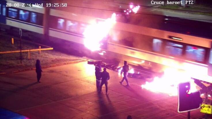 Protesta en Padre las Casas por Héctor Llaitul: encapuchados lanzaron bencina a tren con pasajeros