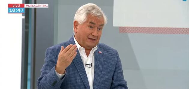 Enrique Paris prevé aumento de 51% de casos de covid-19 en la Región Metropolitana