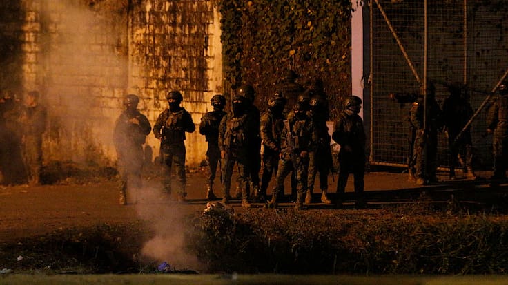 Incluyendo Quito y Guayaquil: Ecuador decreta toque de queda en nueve de sus 24 provincias por la violencia y el narcotráfico