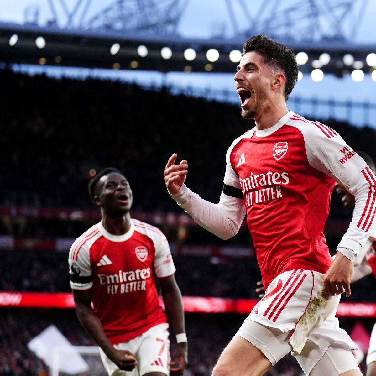 Arsenal ya acaricia la Premier: triunfo ante el Burnley y deja al Manchester City contra las cuerdas