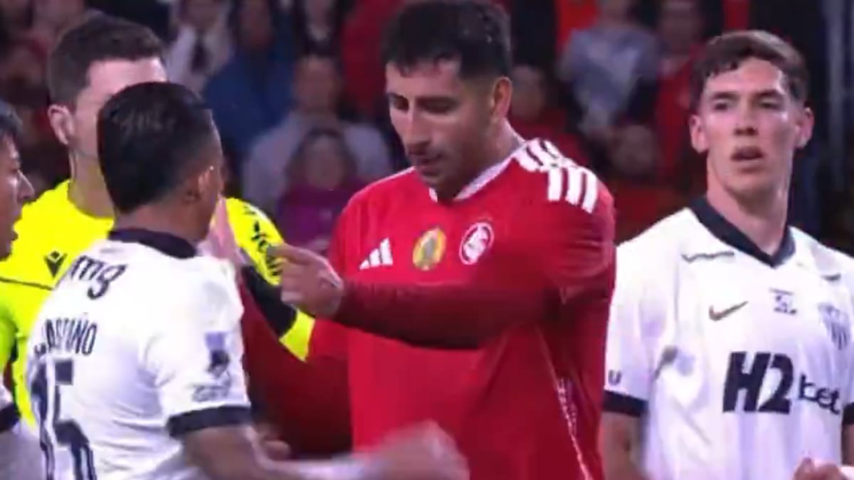 Guillermo Maripán protagoniza pelea en el Brasileirao: su equipo está a dos puntos del descenso