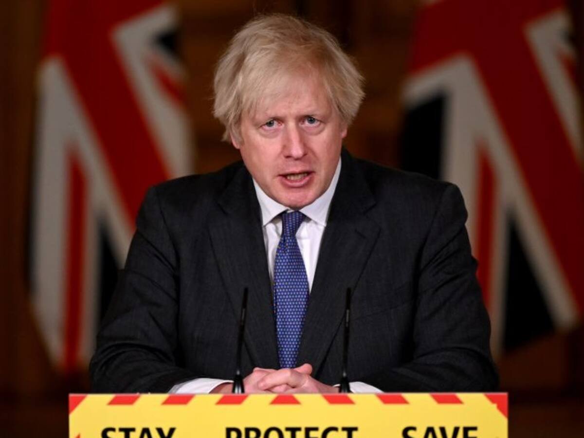 La OMS refutó sus dichos: Boris Johnson aseguró que la variante británica del coronavirus es «más mortal»