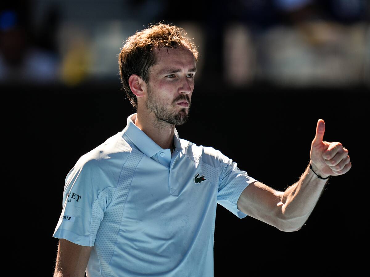 Daniil Medvedev renació de las cenizas ante Arthur Fils para meterse en las semifinales del Masters 1000 de Indian Wells