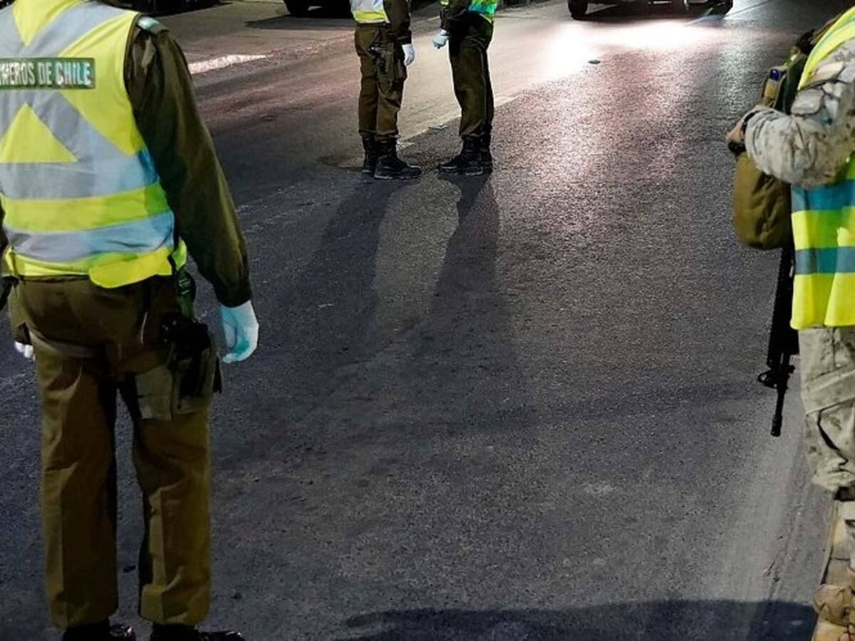 Joven fue detenido en Las Condes tras realizar fiesta en plena cuarentena y portando Covid-19