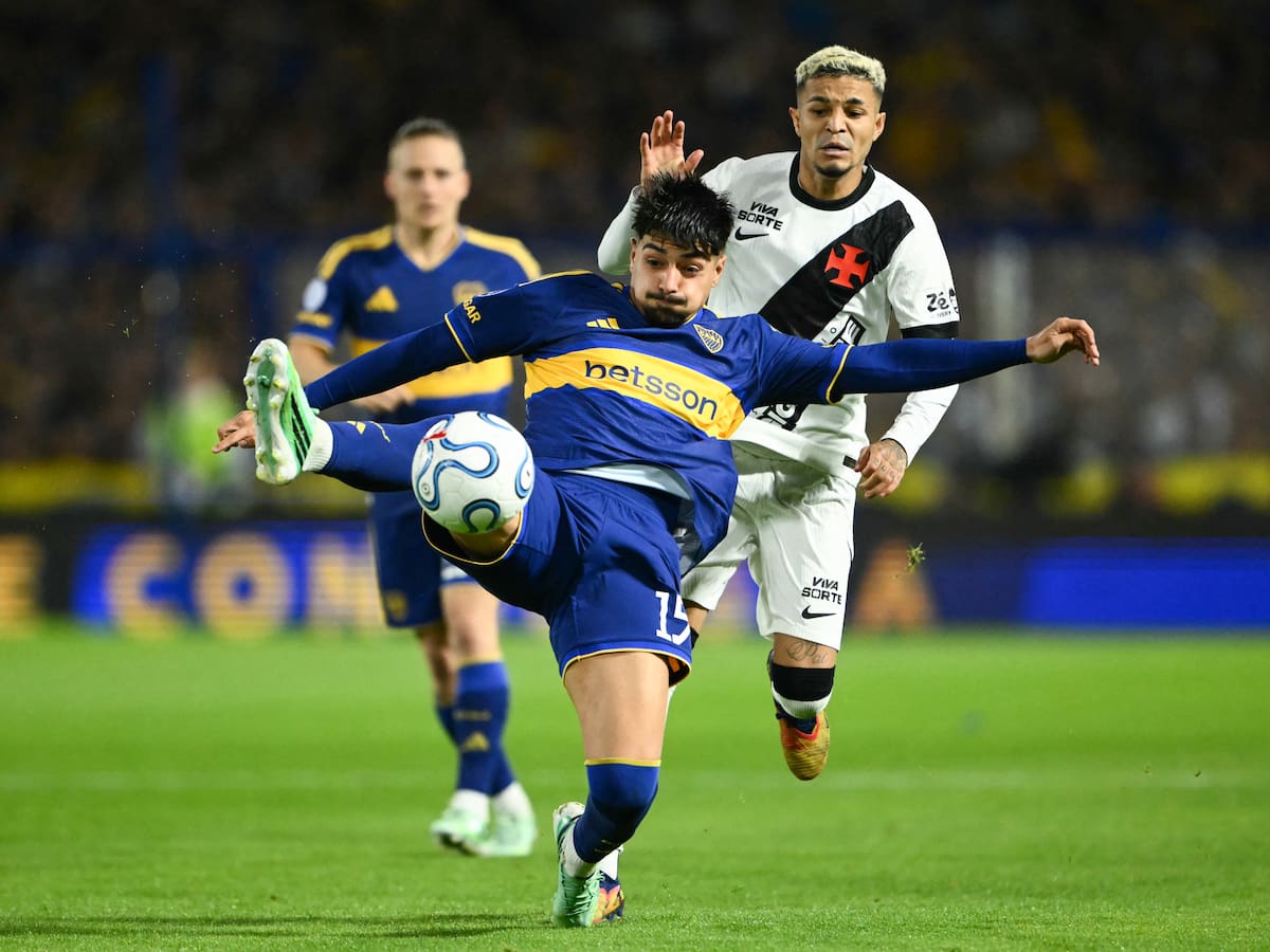 “Fue el sacrificado”: DT de Boca defendió a Williams Alarcón de las críticas tras derrota en Sudamericana