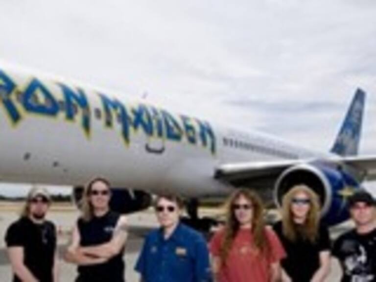 Boeing 747-400 de Iron Maiden sufrió percance en el Aeropuerto de Santiago