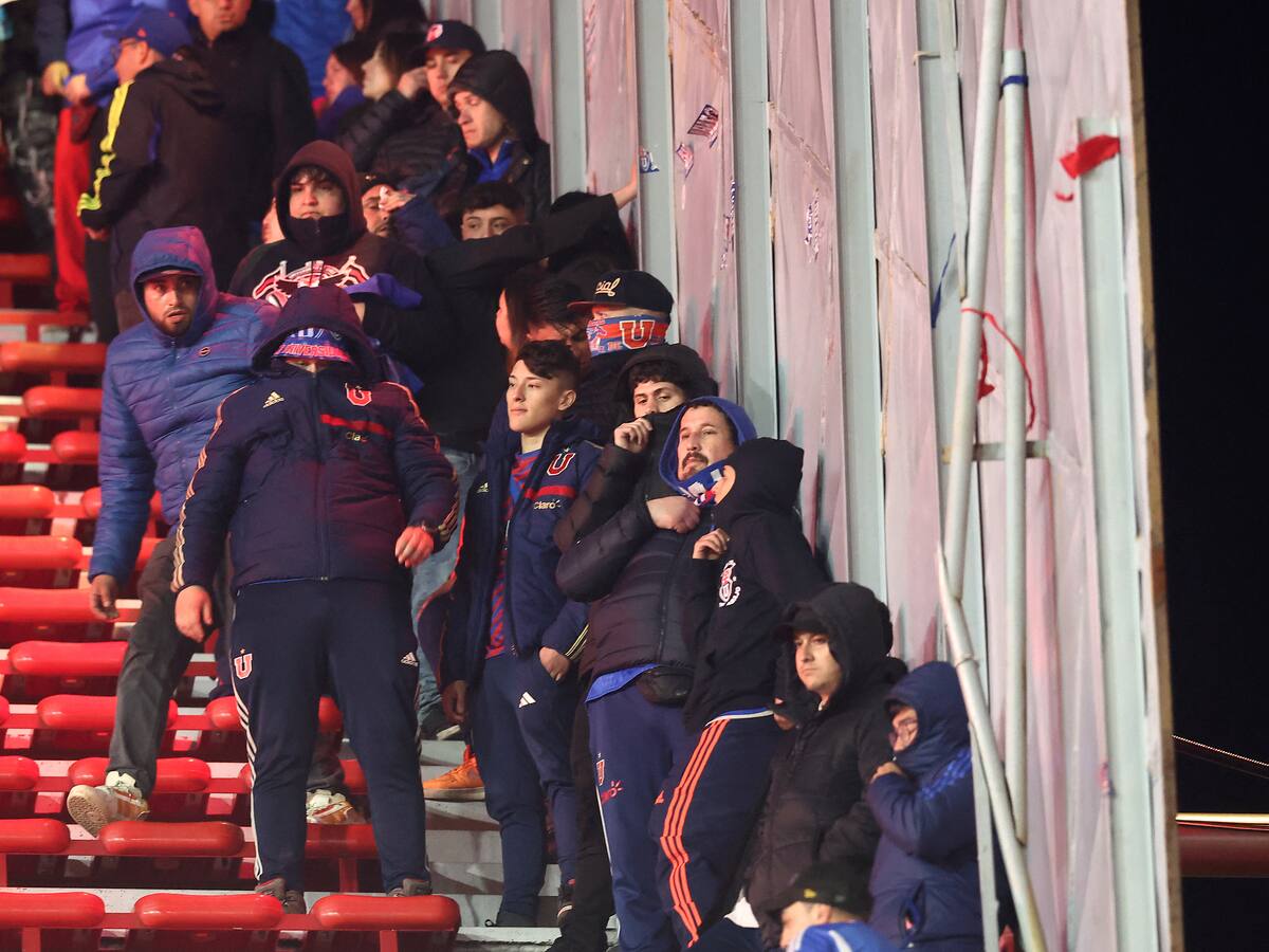 “Su nombre aparece en la lista”: el desesperado relato de padre de joven hincha la de U. de Chile detenido en Avellaneda