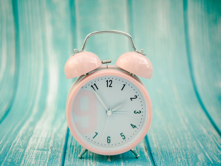 Cambio de hora en Chile 2024: ¿Qué hora es? Revisa el huso oficial tras inicio del horario de verano