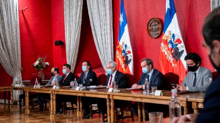 Piñera encabeza consejo de gabinete tras triunfo del Apruebo
