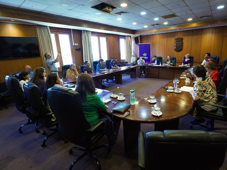 Municipalidad de Ñuñoa anuncia reincorporación de 150 profesores que habían sido desvinculados