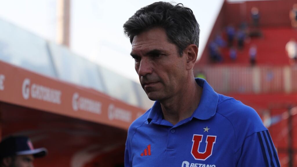 Mauricio Pellegrino no dirigirá ante O'Higgins tras contagiarse de covid-19
