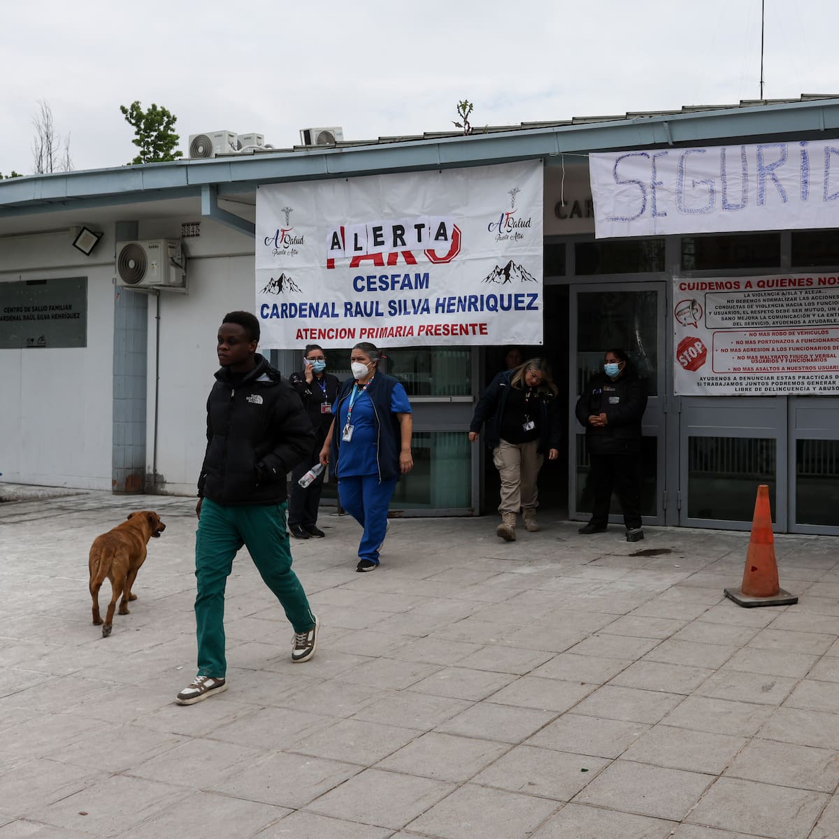 CESFAM de Puente Alto seguirá cerrado tras ataque: ministra de Salud comprometió recursos para su reparación