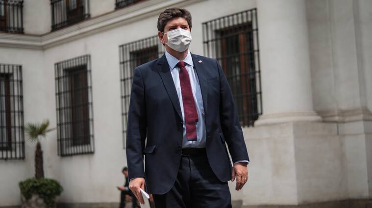 Ministro de Hacienda lamentó aprobación del cuarto retiro en la Cámara