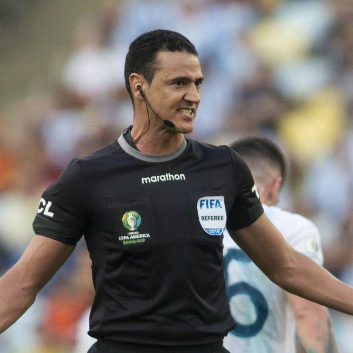 Mal antecedente: Chile nunca ganó cuando Wilmar Roldán lo arbitró