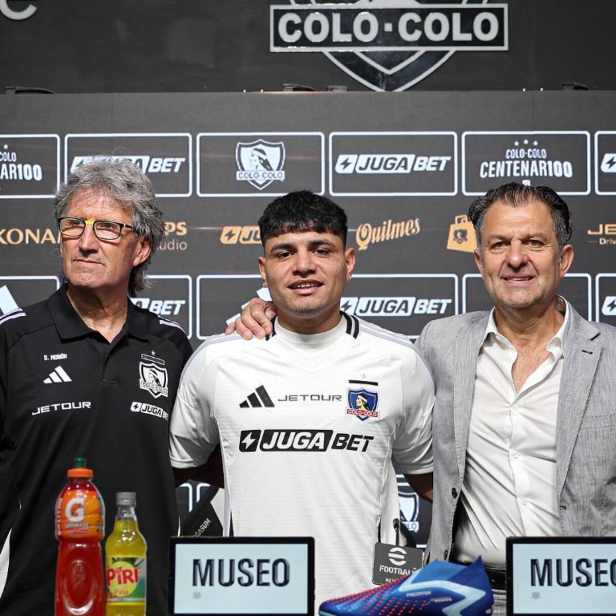 Colo Colo define sus dos próximos refuerzos: estos son los fichajes que busca cerrar la dirigencia del “Cacique”