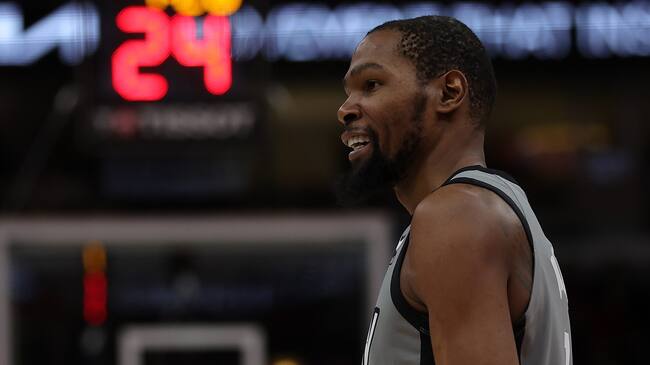 Kevin Durant superó la lesión en su rodilla y volverá a las canchas
