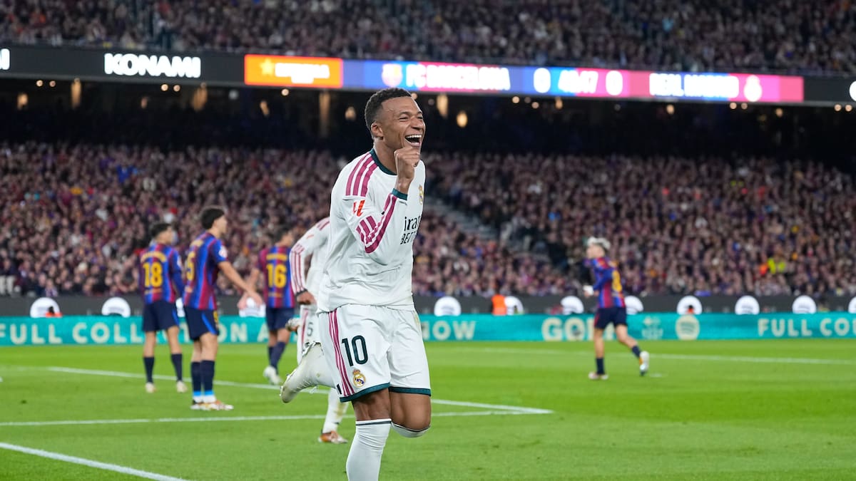 Mbappé pone fin al tranco invicto del Barcelona en La Liga de España
